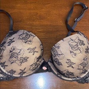 VS black lace full coverage unlined Demi